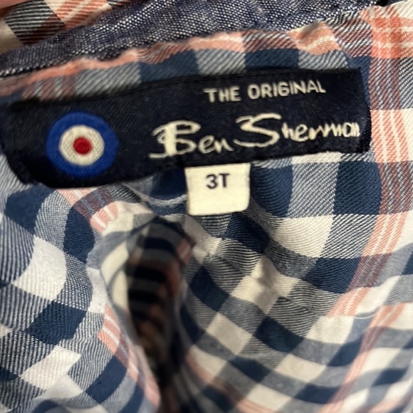 ✨Bundle 2/$15✨Ben Sherman Toddler Shirt - Picture 3 of 3
